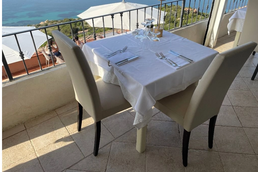 Terrazza con ristorante